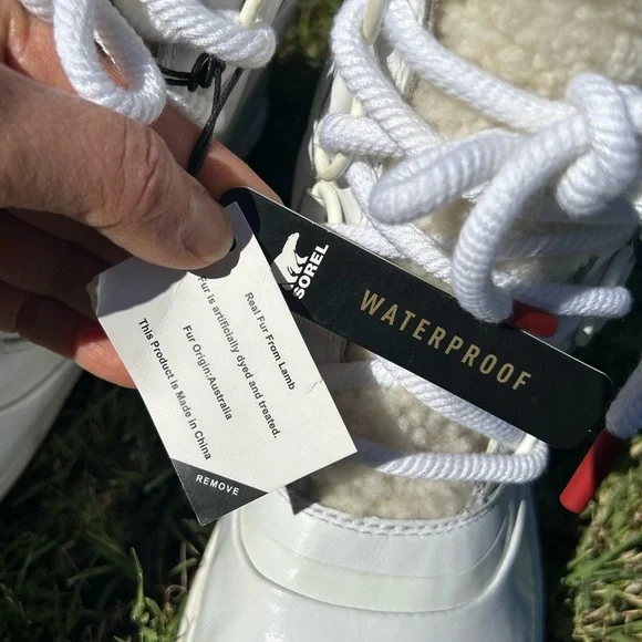 Sorel White Ankle Boots with Red Accents - Picture 14 of 16